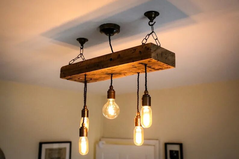 Люстра на бетонном потолке. Omnilux OML-50307-08. Светильник Wood Chandelier. Люстра на деревянной балке. Светильники на балки.