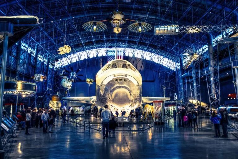 Air space. Washington air space museum. national air and space museum. национальный музей воздухоплавания и астронавтики здание. музей космонавтики вашингтон здание снаружи.
