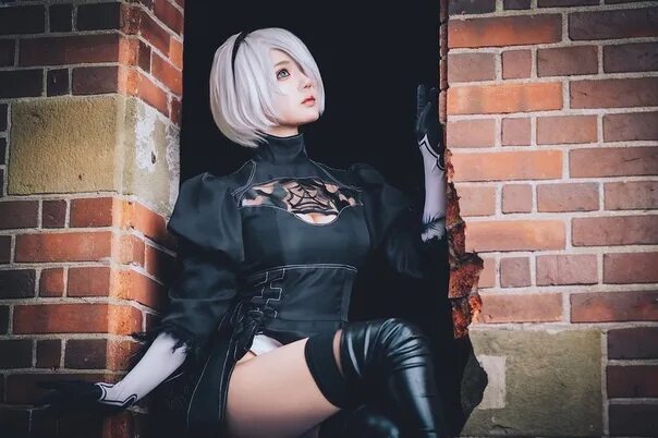 Nier 2b 18. Ниер автомата 2b косплей. Ниер автомата 2b 18. NIER Automata 2b +18 сосеь.