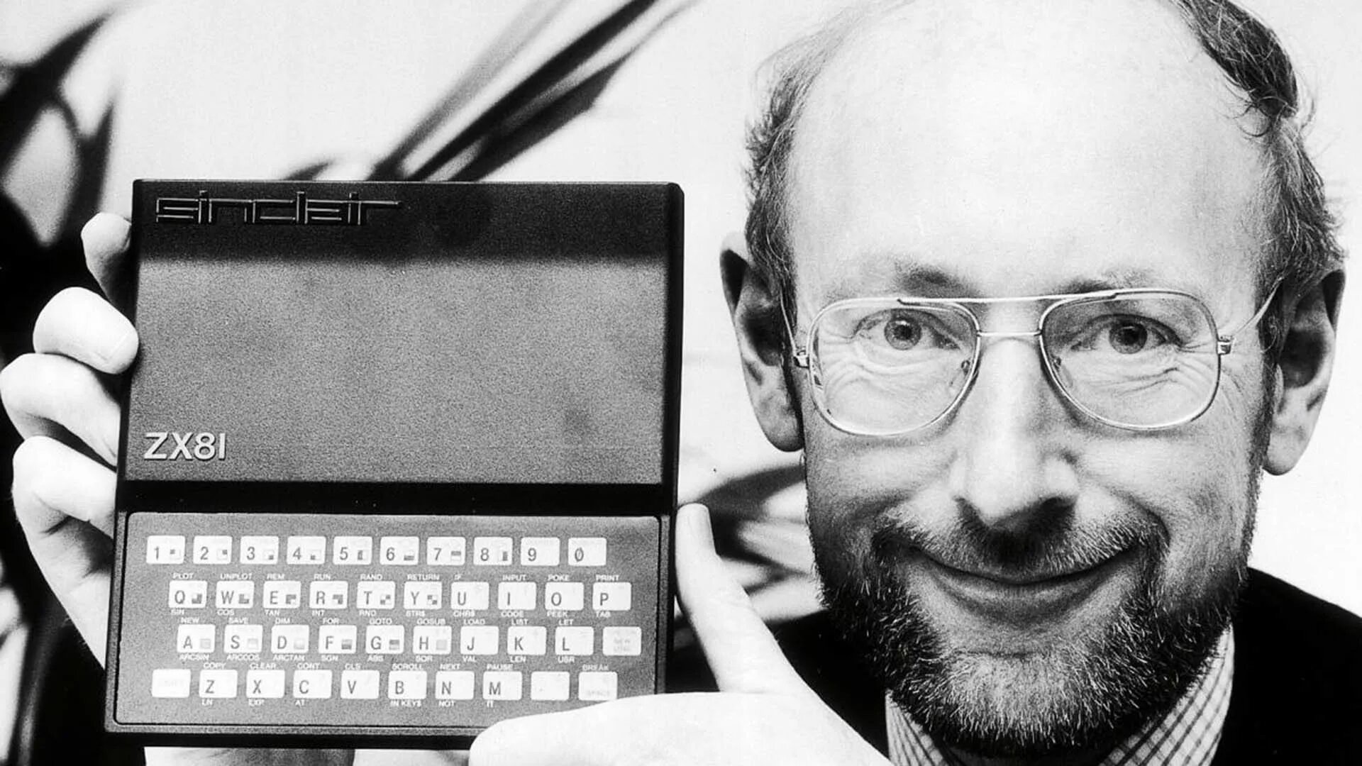 Клайв Синклер. Клайва Синклера ZX Spectrum. Клайв Синклер британский предприниматель.