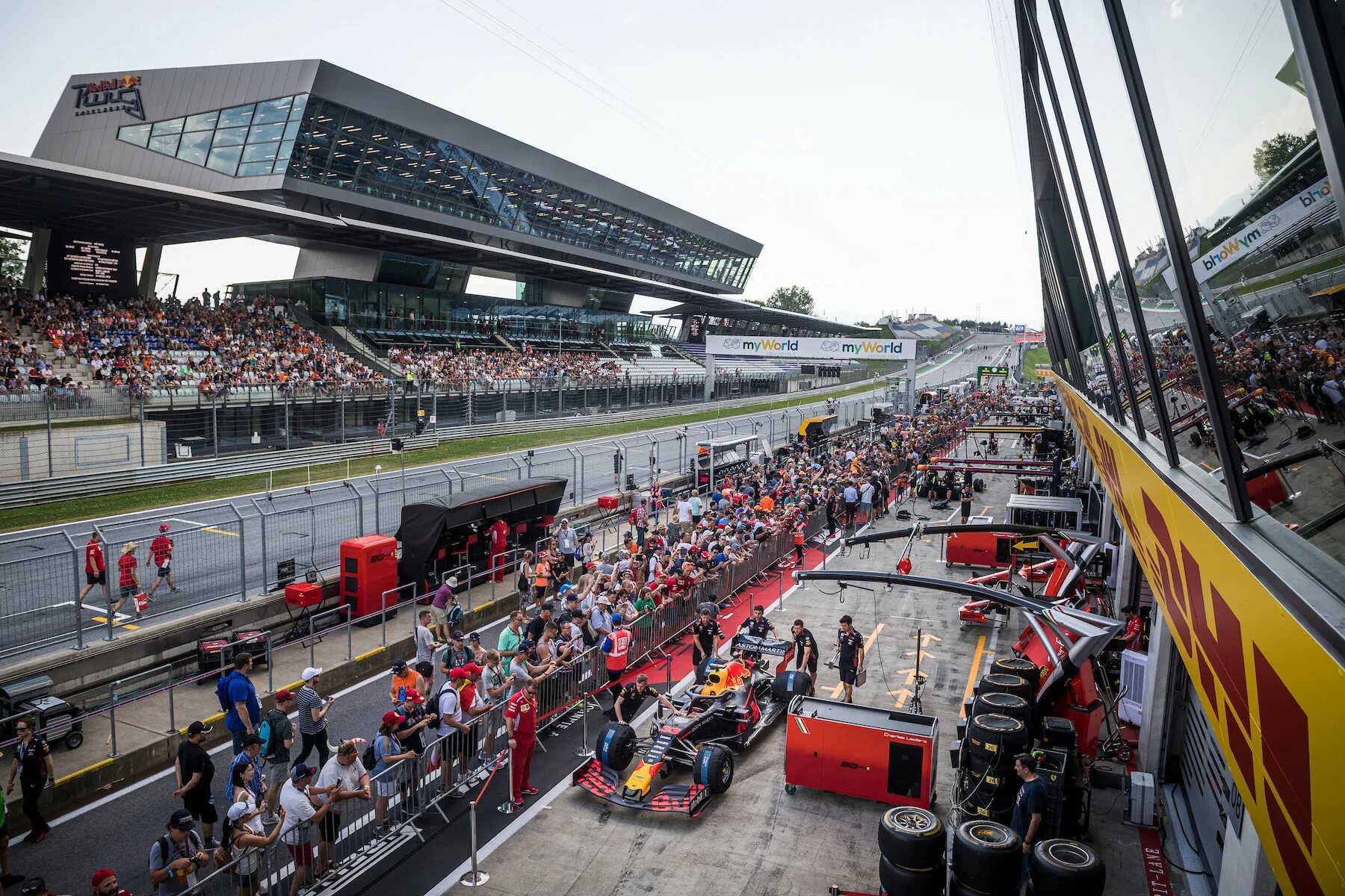 Public 1.0. Здание формула-1 в Японии.. Formula Fans. MINIDRIVERS Austria 2019 Podium. Spielberg to Vienna.