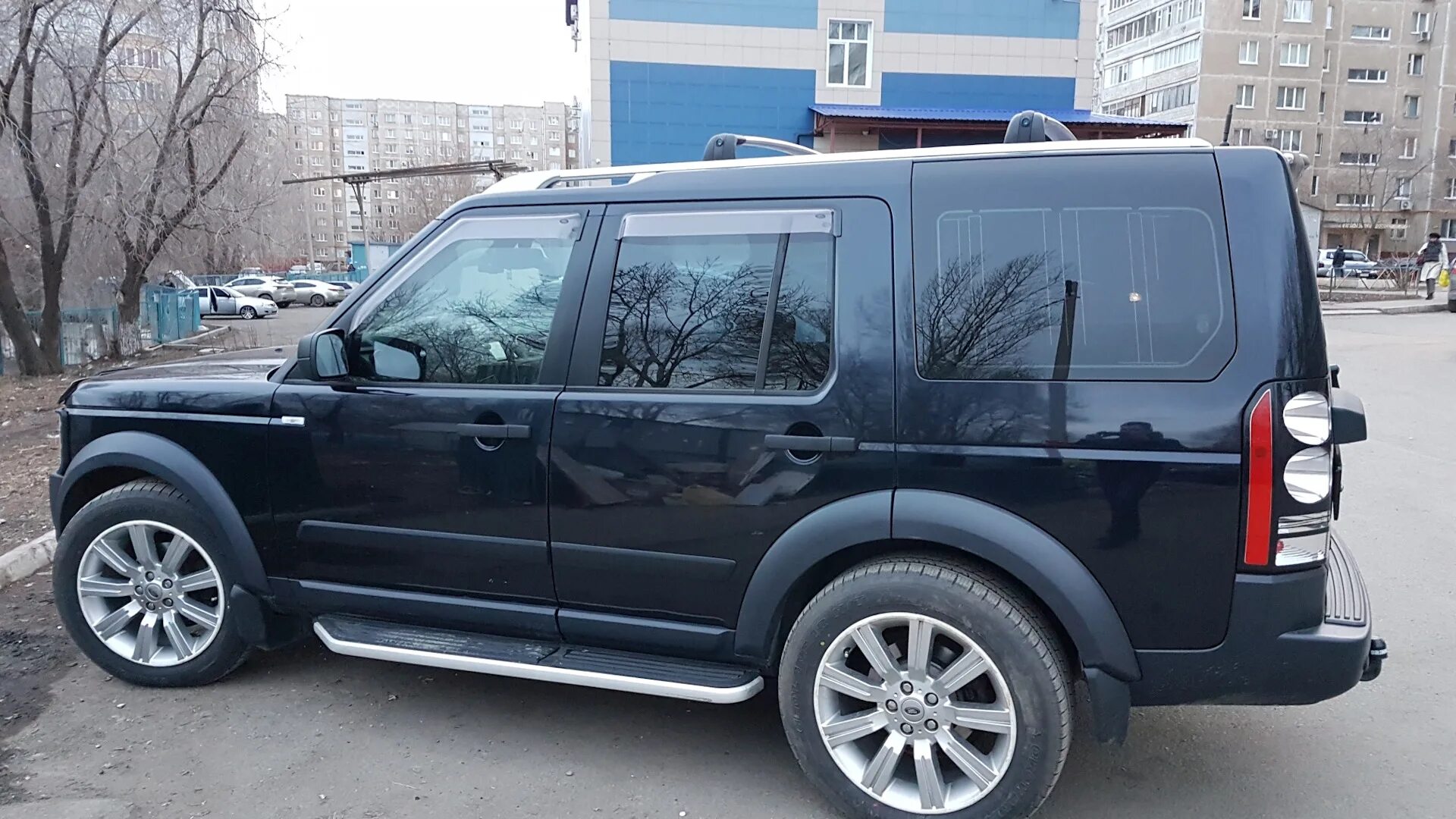 Колеса дискавери 3. Land Rover Discovery 3 диски. Диски для ленд Ровер Дискавери 4. Land Rover Discovery 20" диски. Discovery 3 диски r20.