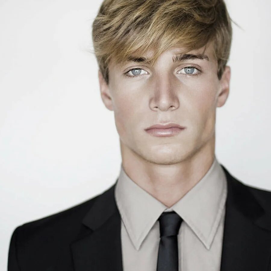 немецкая внешность мужчины. немецкая внешность мужчины. красивые светловолосые мужчины. гемецы красивые мужчины. красивые парни.