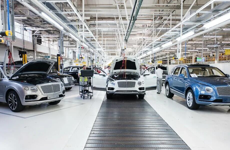 Самая крупная автомобильная компания. Автомобильная промышленность сша. Завода ауди конвейер. Автомобили американского производства. Автомобильная промышленность.
