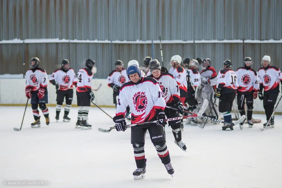 благодать арена кушва. хоккейная команда горняк кушва. кушва хоккей горняк. хк горняк кушва логотип. горняк кушва.