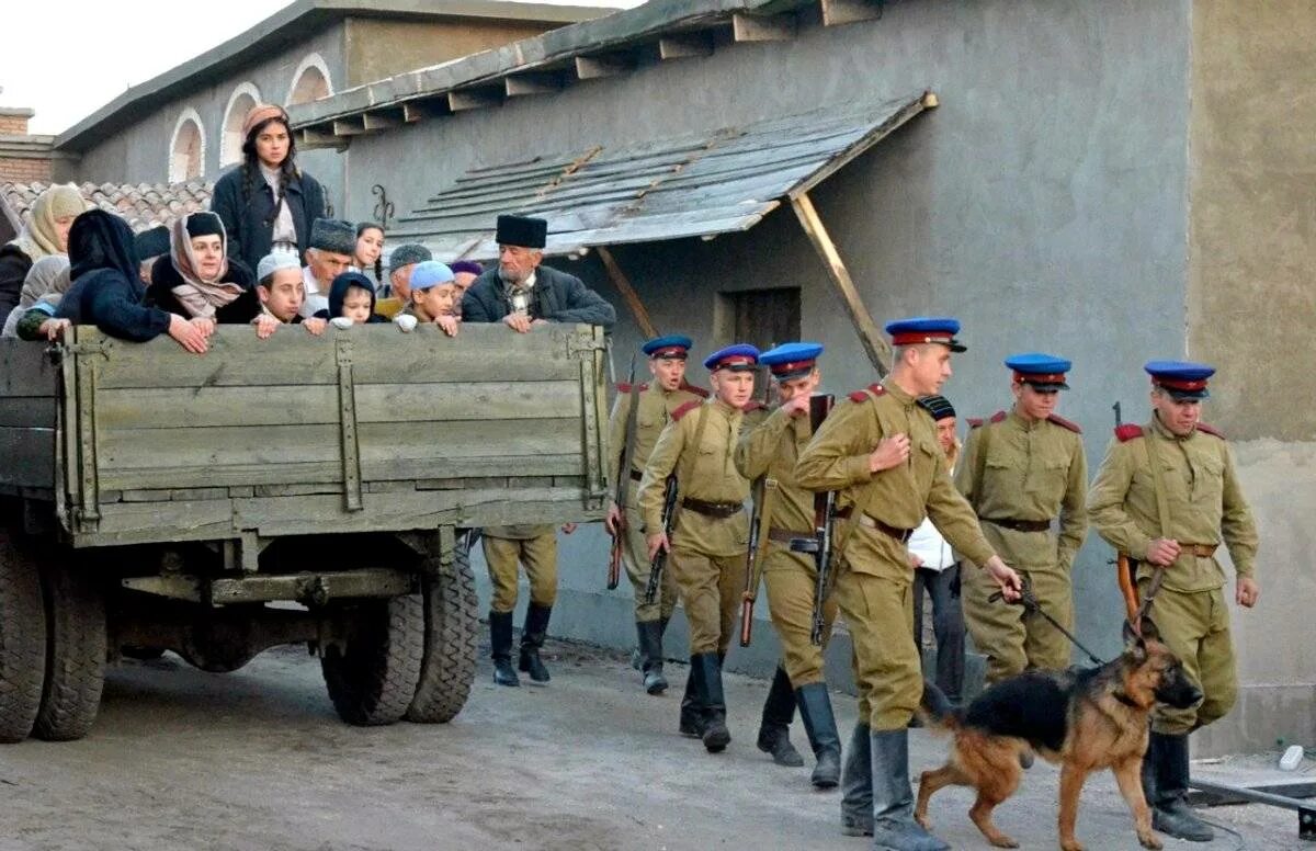 Татары 1944 год. Депортация татар 1944. Депортация крымских татар в 1944. Крымские татары выселение 1944.