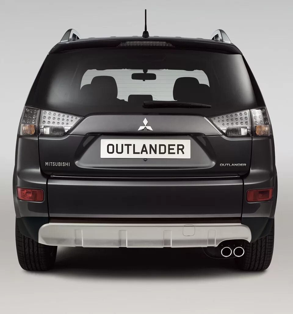 Mitsubishi Outlander XL. Mitsubishi Outlander XL 2010 зад.