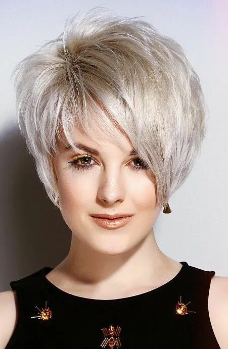 Tony of Beverly Wigs Roxy Short hair styles, Short hair tutorial, Short shag hai