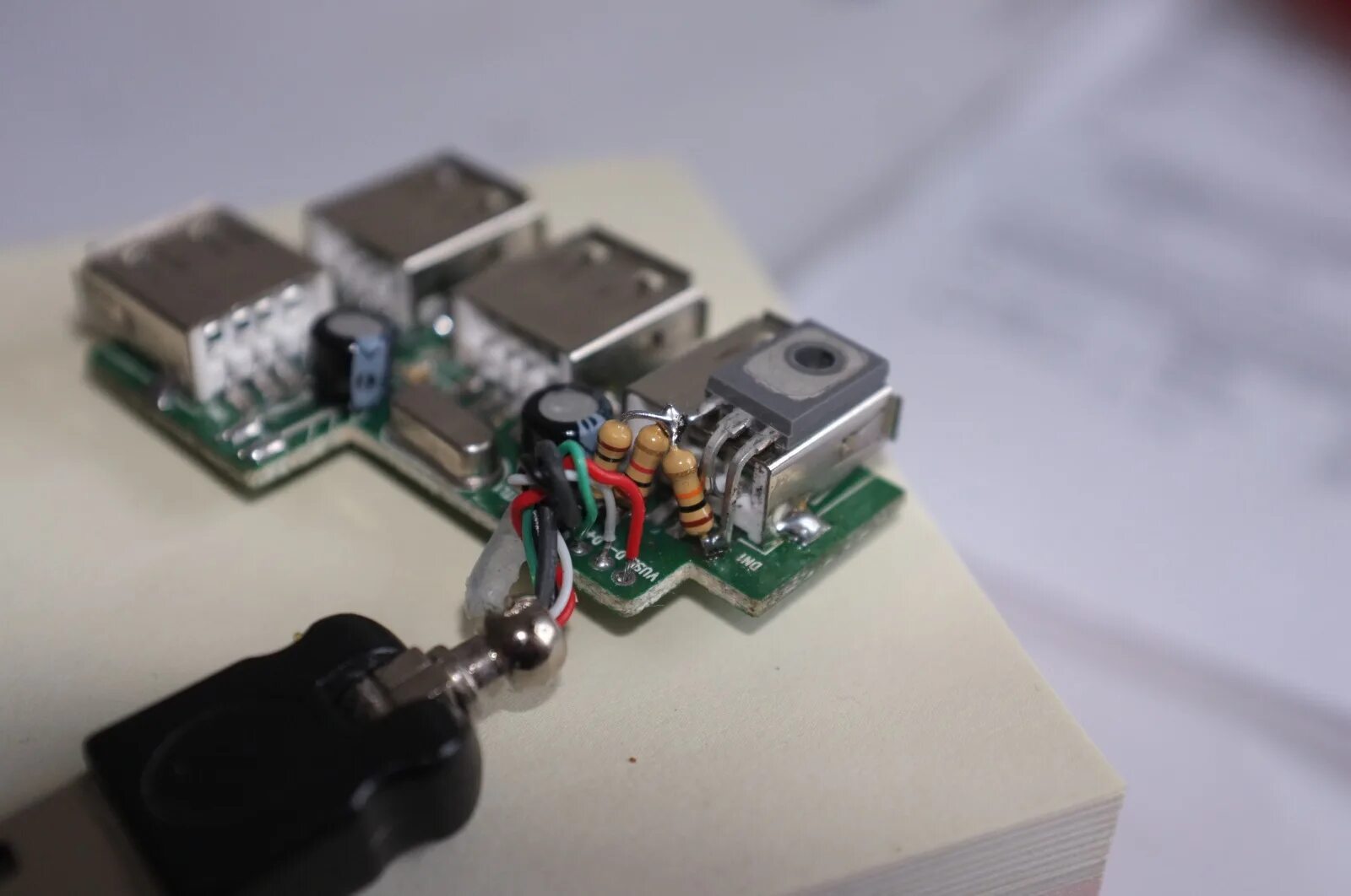 Как использовать через usb. Плата usb hub hcxd 4. usb4604 usb hub circuit. самодельный юсб разветвитель. usb2502aezg хаб от монитора.