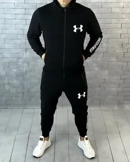 Спортивный костюм с надписью