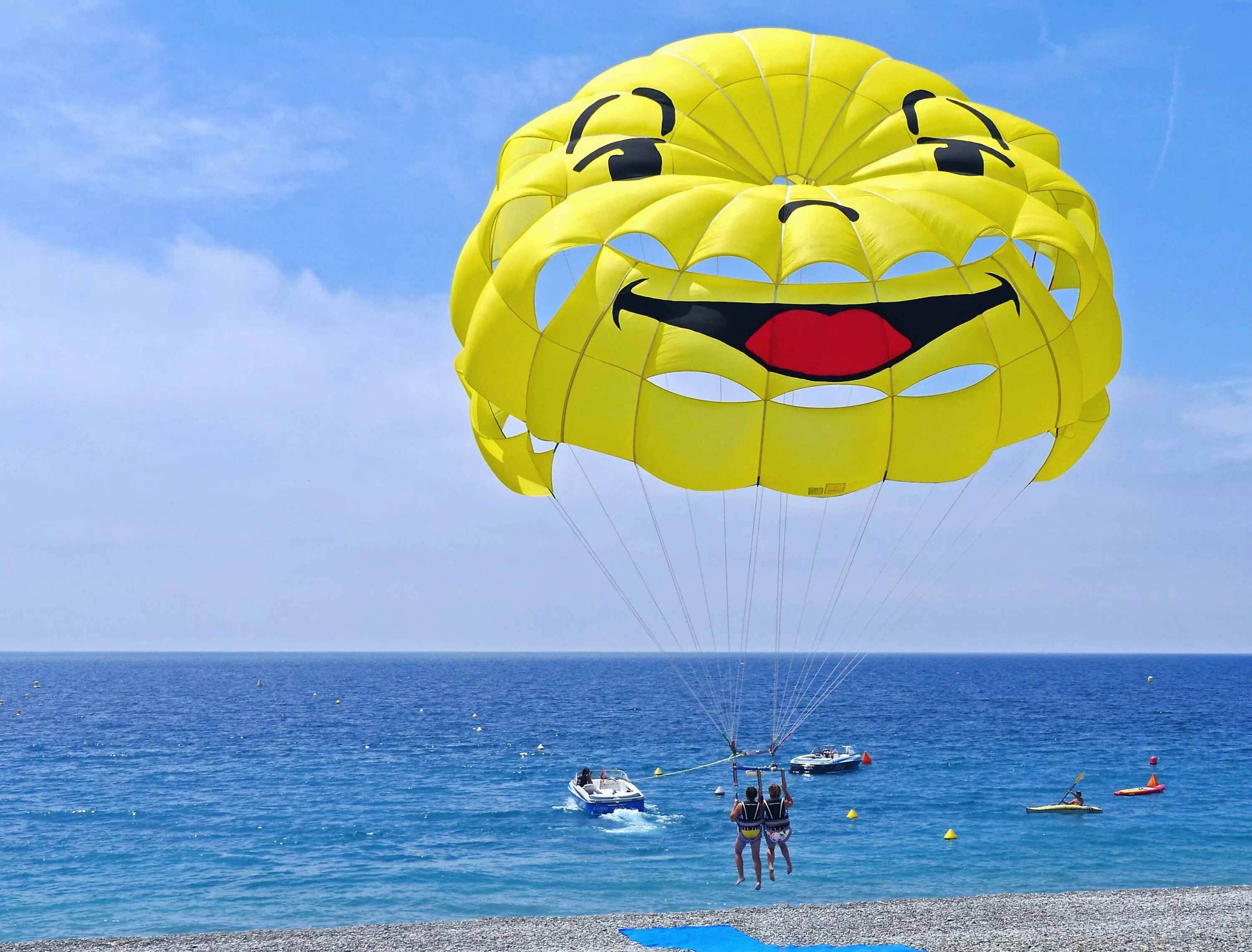 Happy island. Парасейлинг. Parasailing Турция. Парасейлинг парашют в Турции. Парасейлинг Батуми.