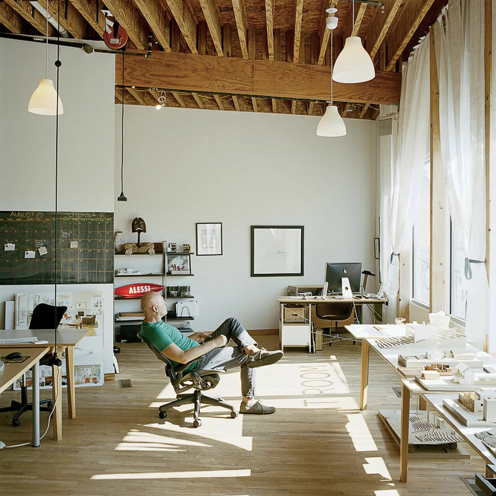 интерьер творческой мастерской. мастерская художника интерьер. студия креативная интерьер. интерьер творческой мастерской. Evermotion – archinteriors vol.