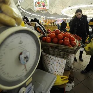 На рынке в том числе