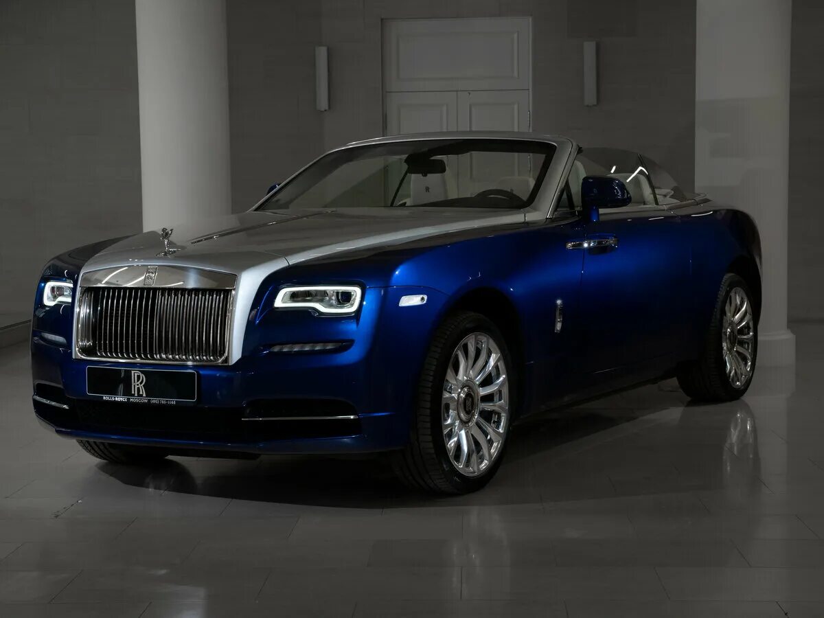 Новый rolls royce. Роллс Ройс кабриолет 2022. Роллс Ройс Dawn 2022. Rolls Royce Dawn 2022. Роллс Ройс Модельный ряд 2023.