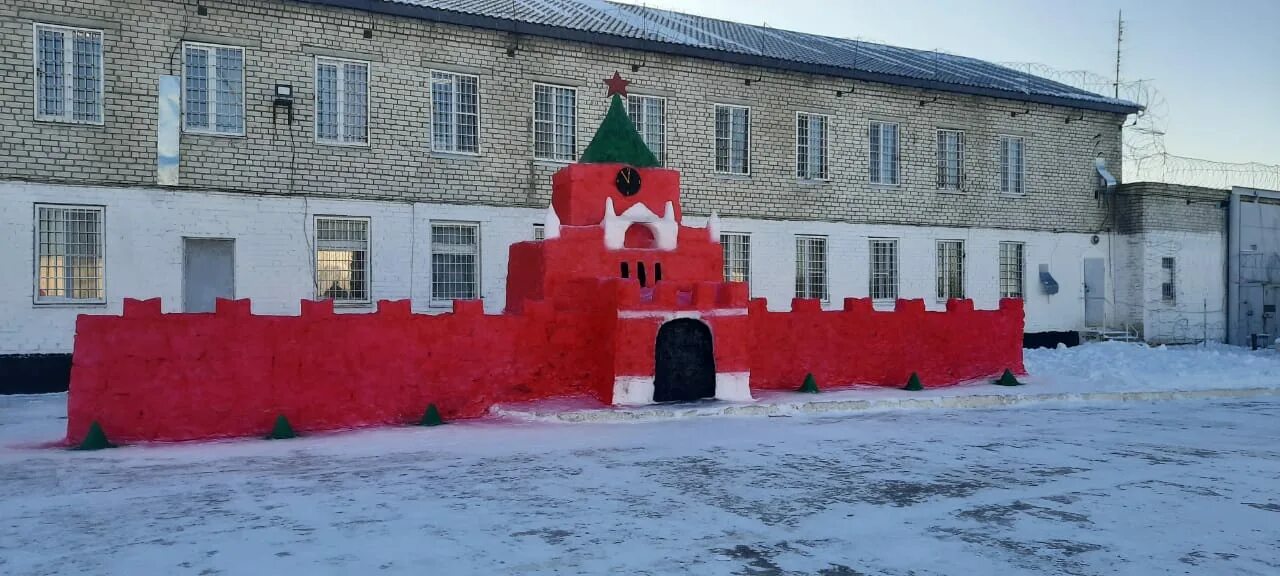 Лукашевка Курская область колония. Колония поселения в Курчатове Курской области. Кремль из снега. ИК 8 Курская обл. Лукашевка курская область