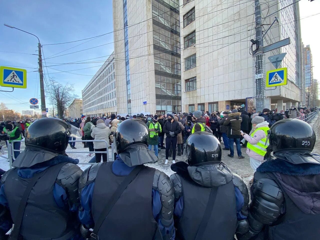 Новости волгограда сегодня последние свежие. Россияне на митинге. Новости сегодня последние. Волгоград сегодня. Митинг мероприятие.