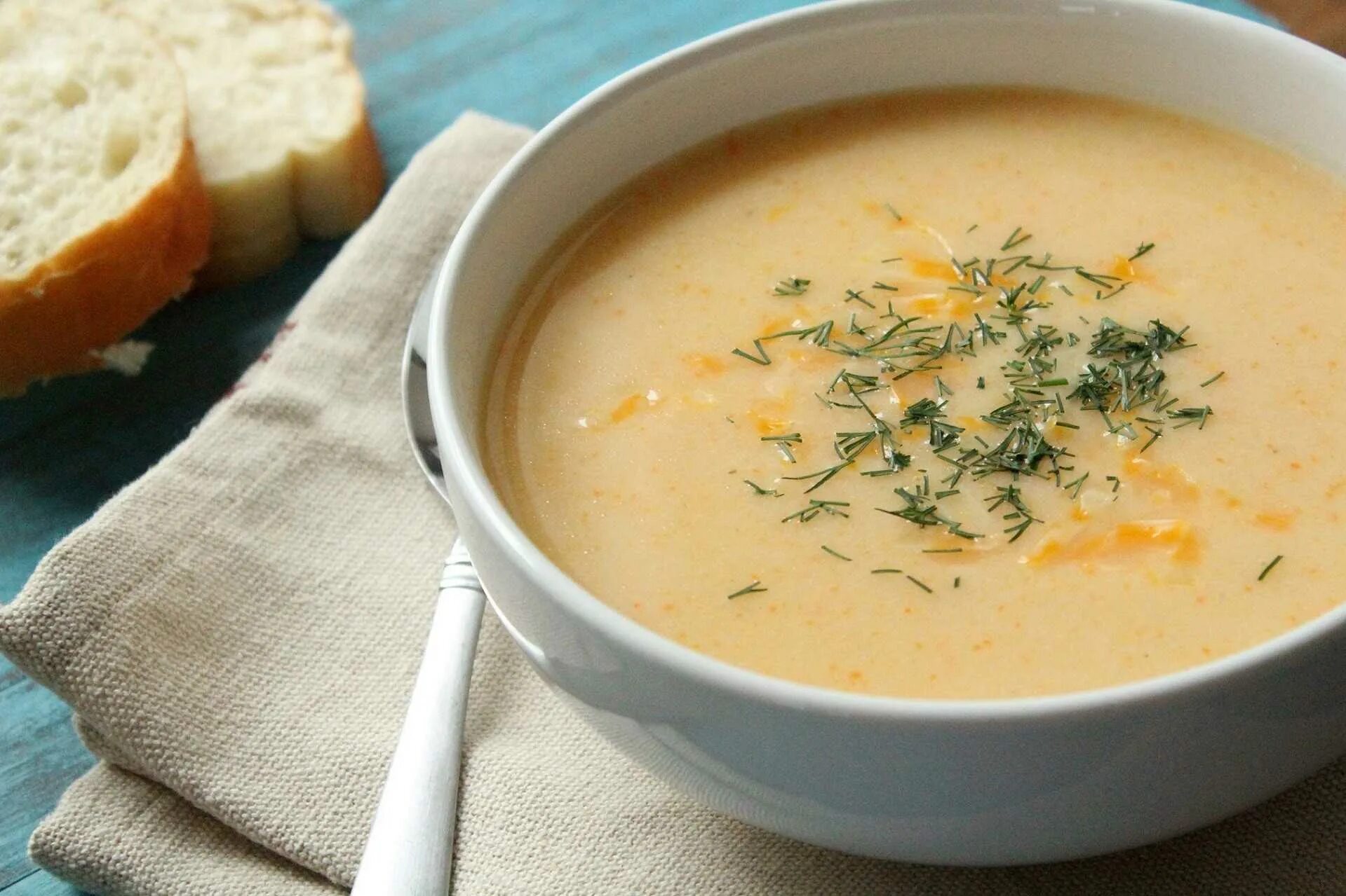 Суп пюре из картошки и курицы. Буламык (сырный суп). сырный суп про100 кухня. сырный суп перчини. сырный суп пюре.