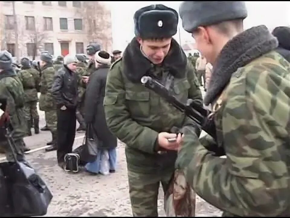 Мама не ругай slavik. Ой мама не ругай. Ой мама не ругай буду вечно. Ой мама не ругай меня я буду вечно молодым. Славик погостов мама не ругай.