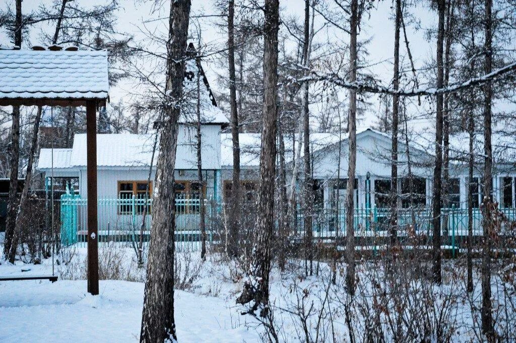 Листвянка иркутск. Листвянка чита. Листвянка чита арахлей. Рынок в листвянке. Усадьба тюрюминых листвянка.