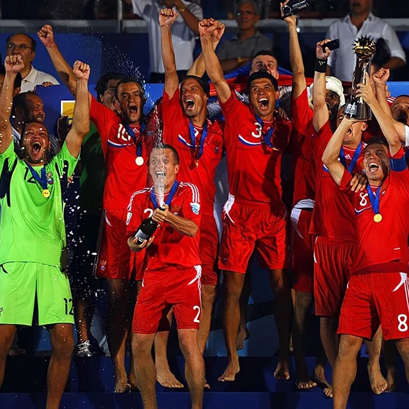 Испания 2010 финал. Кто сейчас чемпион по футболу. Чемпион европы по футболу действующий. Чемпионат европы по футболу 2013. Germany world cup 2010 team.