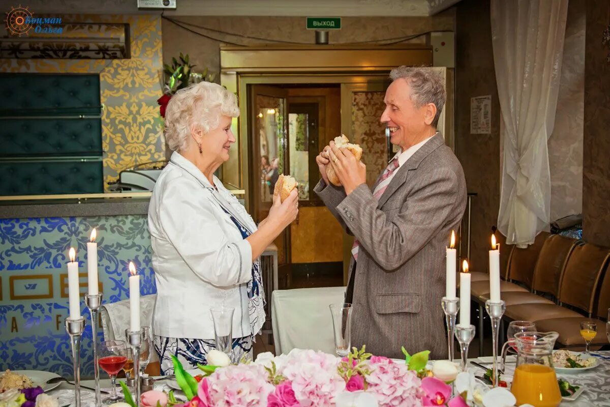 Золотая свадьба. Тамада на юбилей 50 лет. Конкурсы на серебряную свадьбу для гостей. Празднование золотой свадьбы. Свадьба в узком кругу.