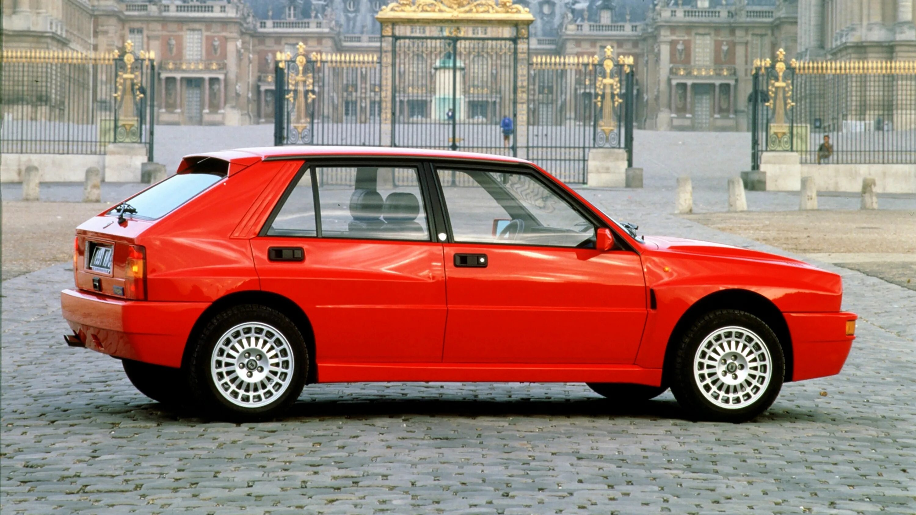 Автомобиль delta. Ваз 2109 lancia delta integrale. Машина лянча дельта. Лянча delta hf integrale. Автомобиль лансия дельта.
