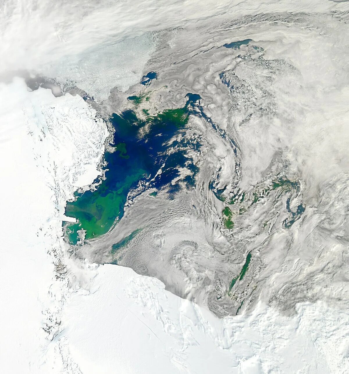 Океан из космоса. Южный океан из космоса. Антарктида из космоса. Фото Антарктиды из космоса. Море росса какой океан