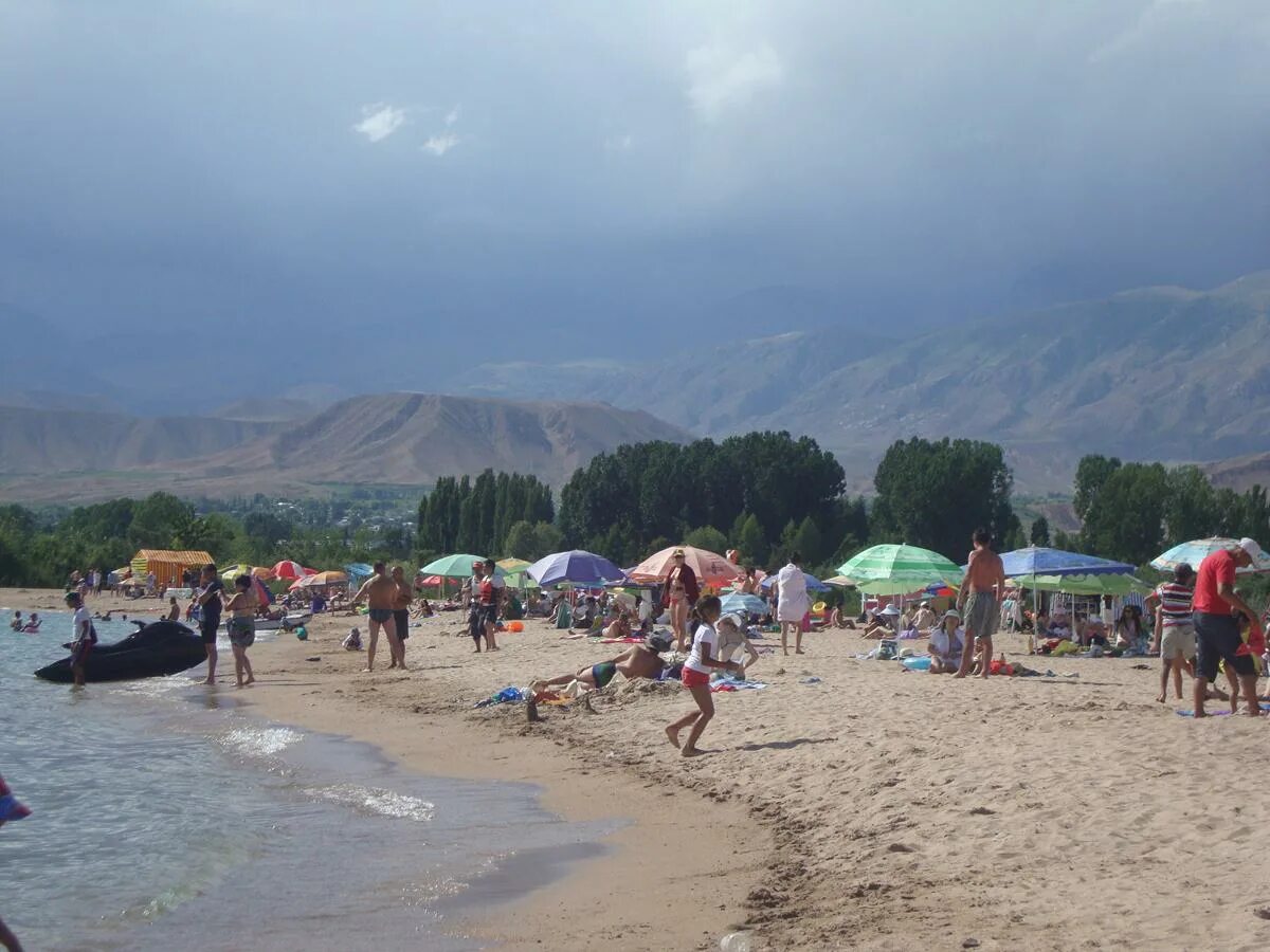 Золотые пески бостери. Бостери золотые пески. пляж бостери иссык куль. пансионат вояж иссык-куль. пляж золотые пески иссык куль.