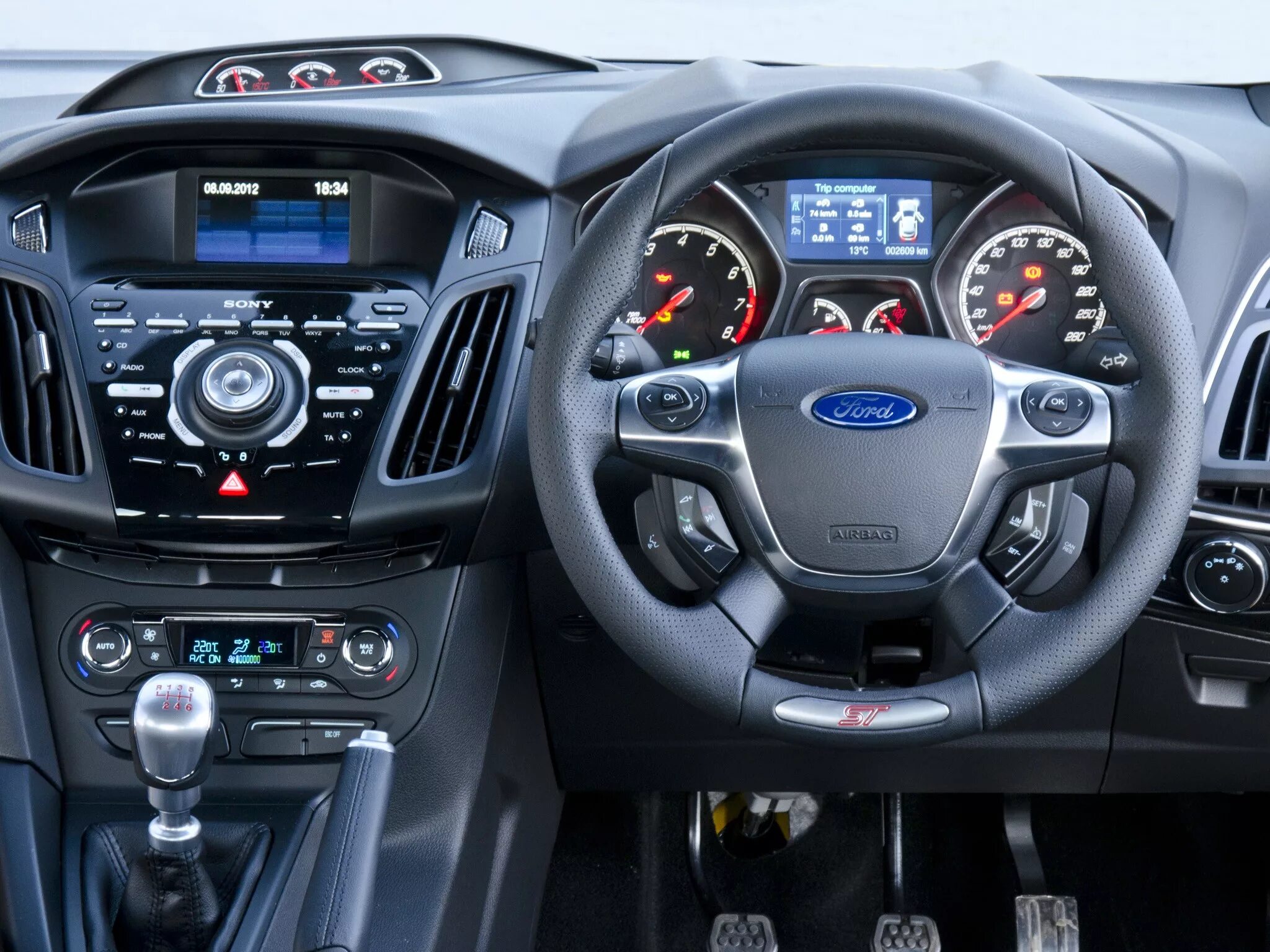 Форд фокус 3 рестайлинг хэтчбек салон. Форд фокус 3 новая панель. Ford focus 3 панель. Панель управления форд фокус 3. Ford focus 2015 interior.