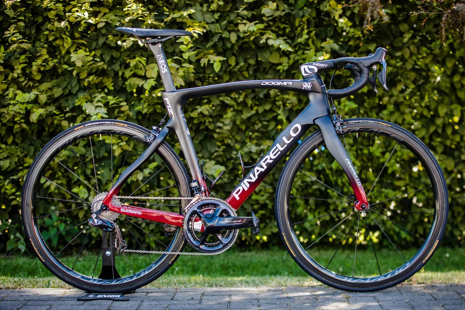 Pinarello Dogma f12. Велосипед Pinarello Dogma. Велосипед Pinarello Dogma f10. Pinarello Dogma f 2023.