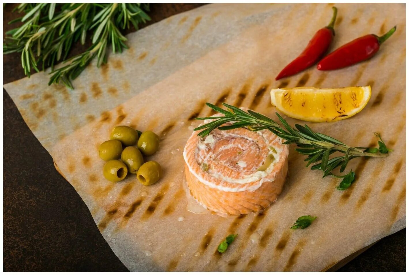 горбуша с овощами. форель под сливочным соусом. рулетики из форели. форель фаршированная шпинатом. террин с лососем.