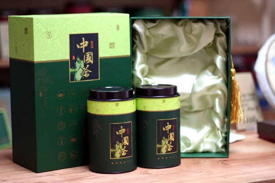 Подарочный набор китайского чая. Китайский чай упаковка. Китайский чай в коробке подарочный. Элитный китайский чай в подарочной упаковке.