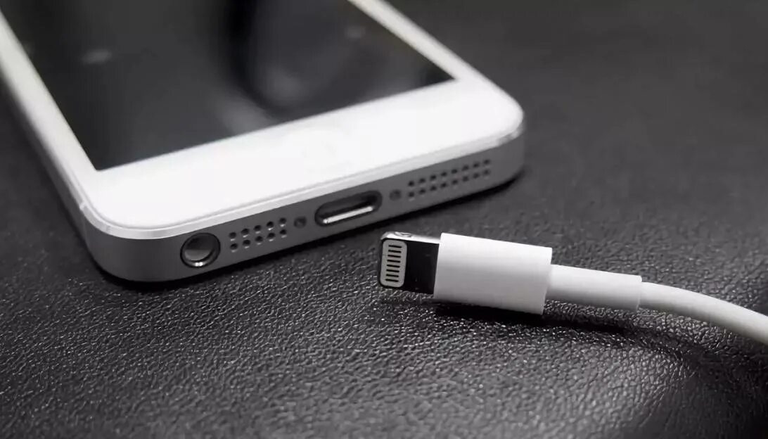 Lightning разъем iphone 13. Разъём зарядки iphone 13. Iphone 13 USB Type c. Айфон 5 разъем для зарядки. Зарядное для айфона 13