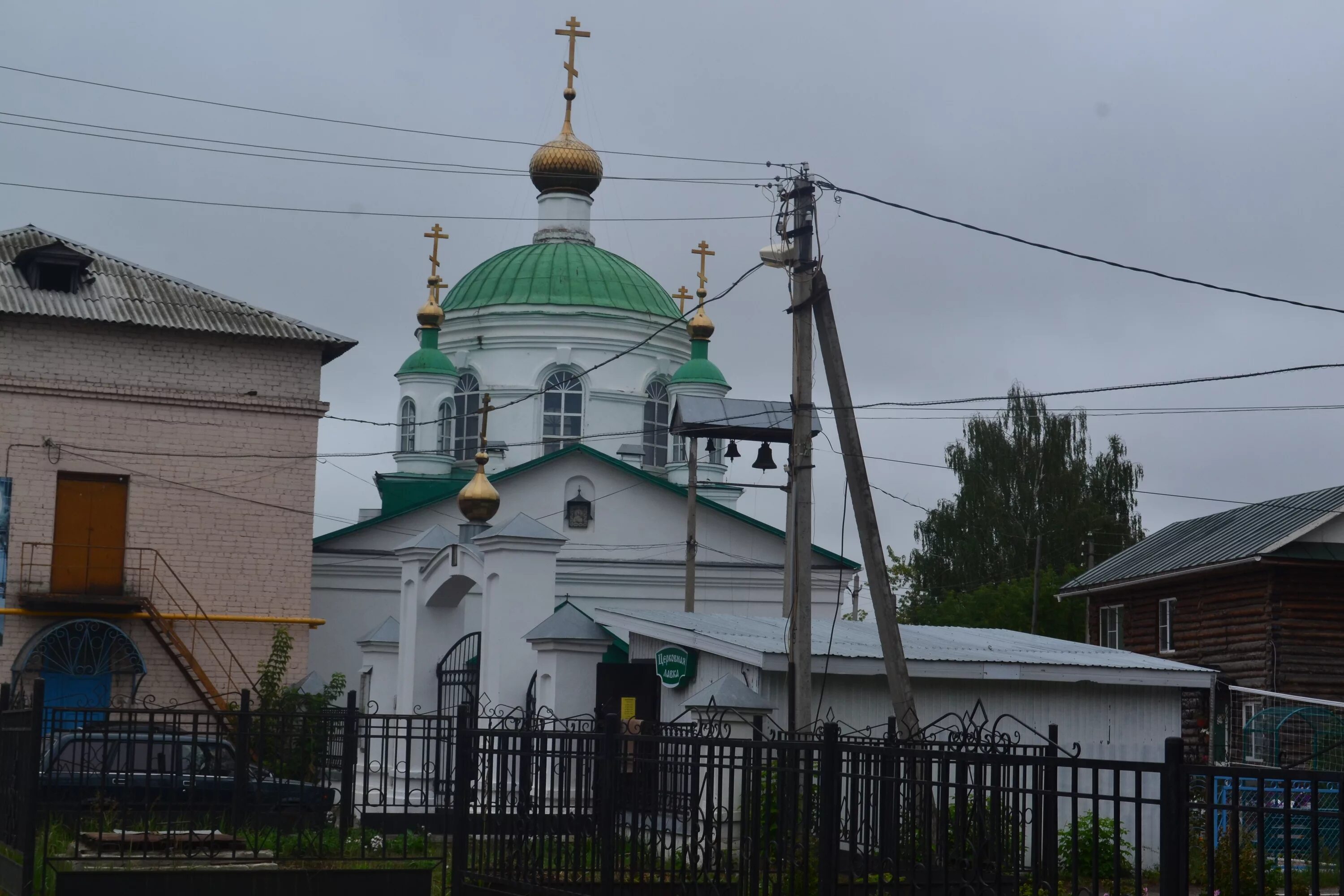 Церковь трех святителей Урень. Трехсвятительская Церковь Урень. Церковь в Урене Нижегородская область. Трехсвятская Церковь г Урень. Урень ру