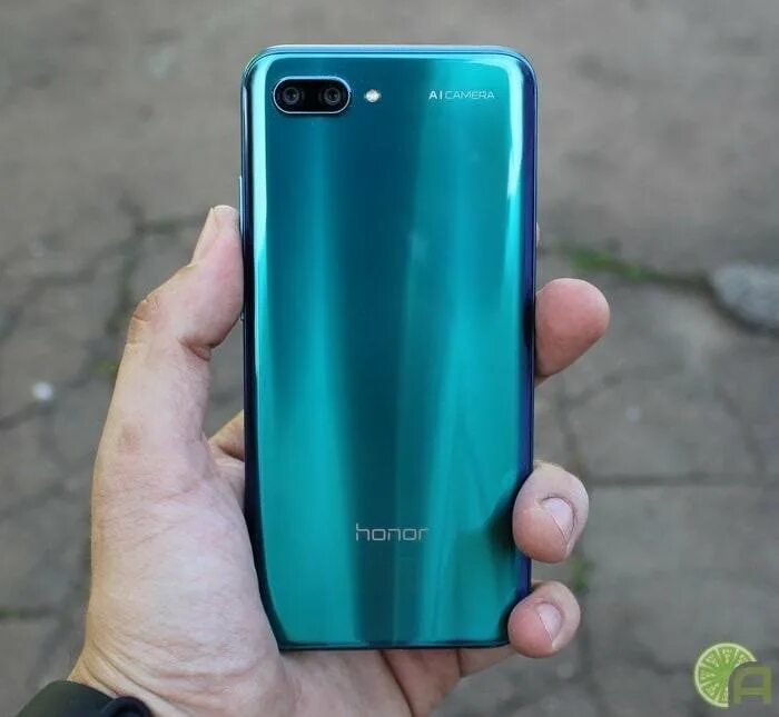 Honor 10 память. Хонор 10 зеленый. Huawei Honor 10 зелёный. Хонор 10 Лайт зеленый. Honor 10 Silver.