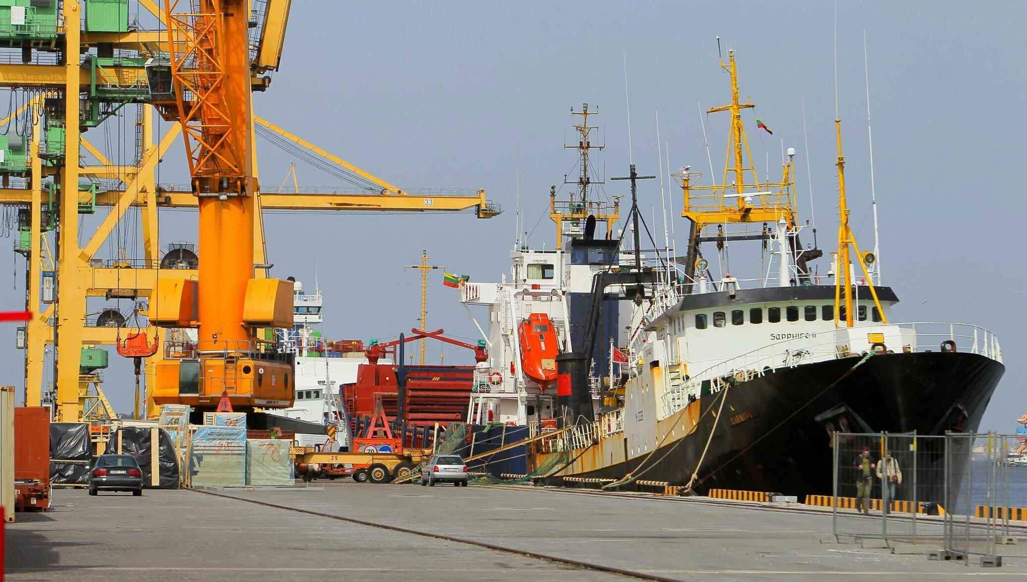 Klaipeda порт, литва. Клайпеда судоремонтный завод. Порт клайпеда литва. Речной порт вильнюс. Порт клайпеда литва.