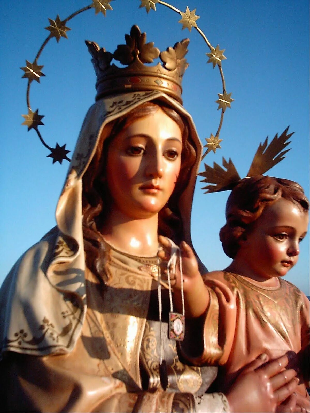 La virgen москва. Девы Марии с горы Кармель. Дева Кармен.