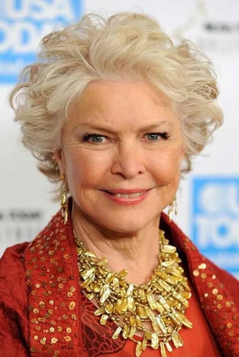 Актриса блондинка в возрасте. Эллен Бёрстин. Ellen Burstyn Oscar. Эллен Бёрстин фото. Стрижки для пожилых женщин.