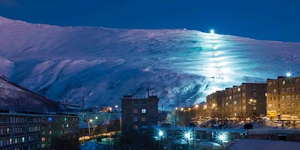 Горы город Кировск Мурманская область. Кировск Мурманская область Кировск Мурманская область. Кировск Апатиты Хибины. Мурманск город Кировск. Циан кировск мурманская