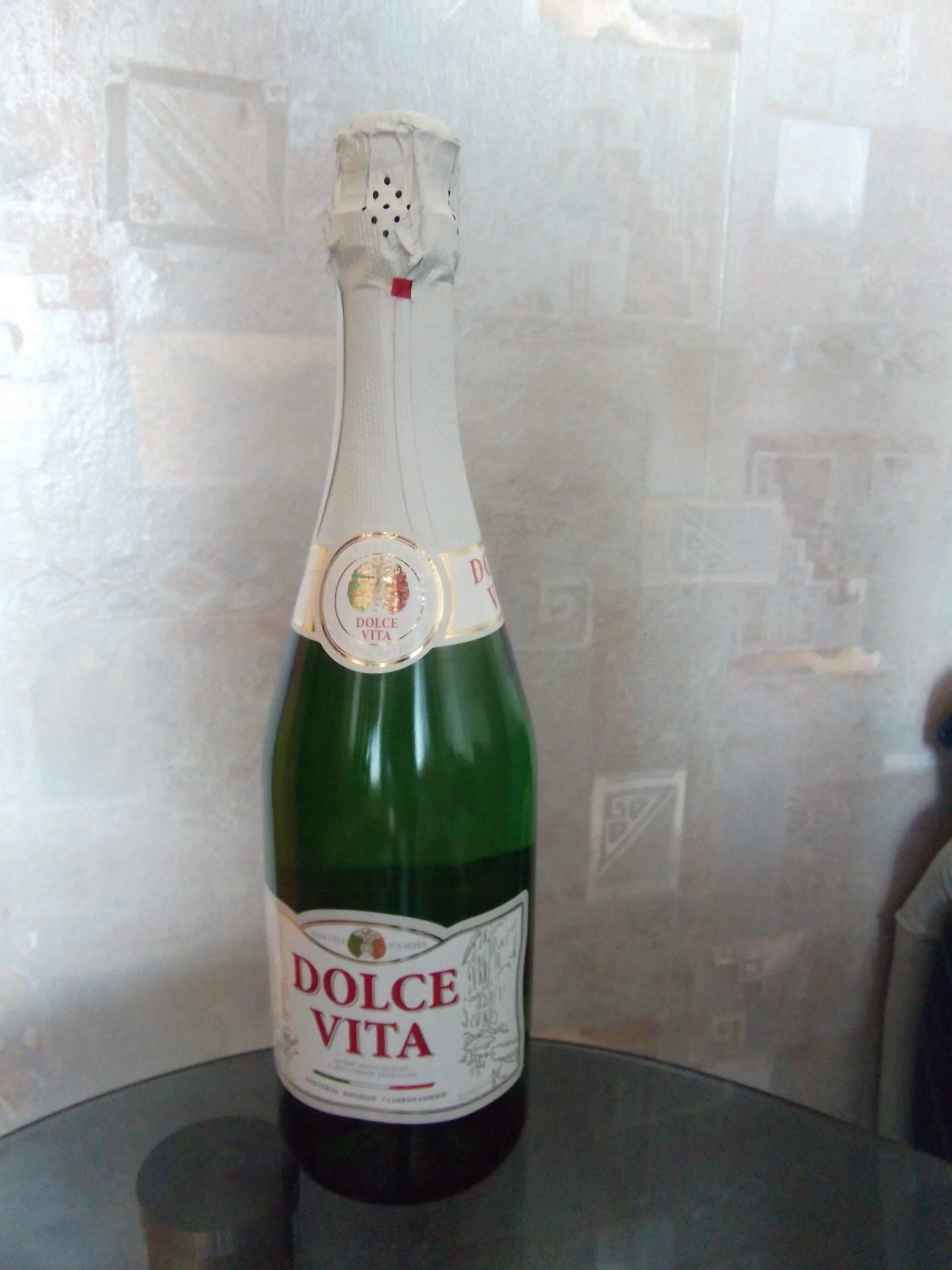 Dolce vita шампанское. Дольче вита шампанское белое. дольче вита белое полусладкое. дольче вита дольче шампанское. шампанское дольче вита белое полусладкое.