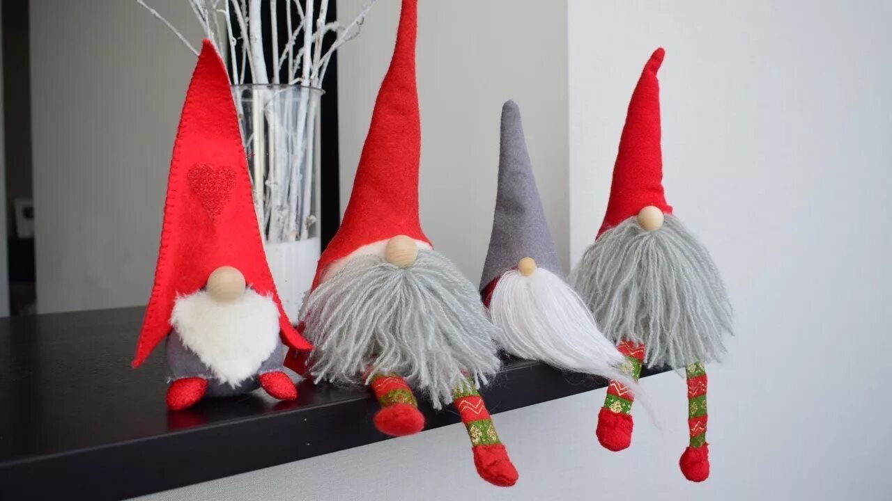 гномики новогодние своими руками из ниток. гномики новогодние своими руками из ниток. новогодний гном своими руками. гномики новогодние своими руками из ниток. новогодние гномы из ниток.