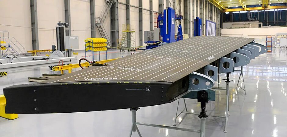 Композитное крыло для мс-21. Композиты в мс-21. Новые авиационные материалы. Композитное крыло для мс-21. Справочник авиационных материалов.
