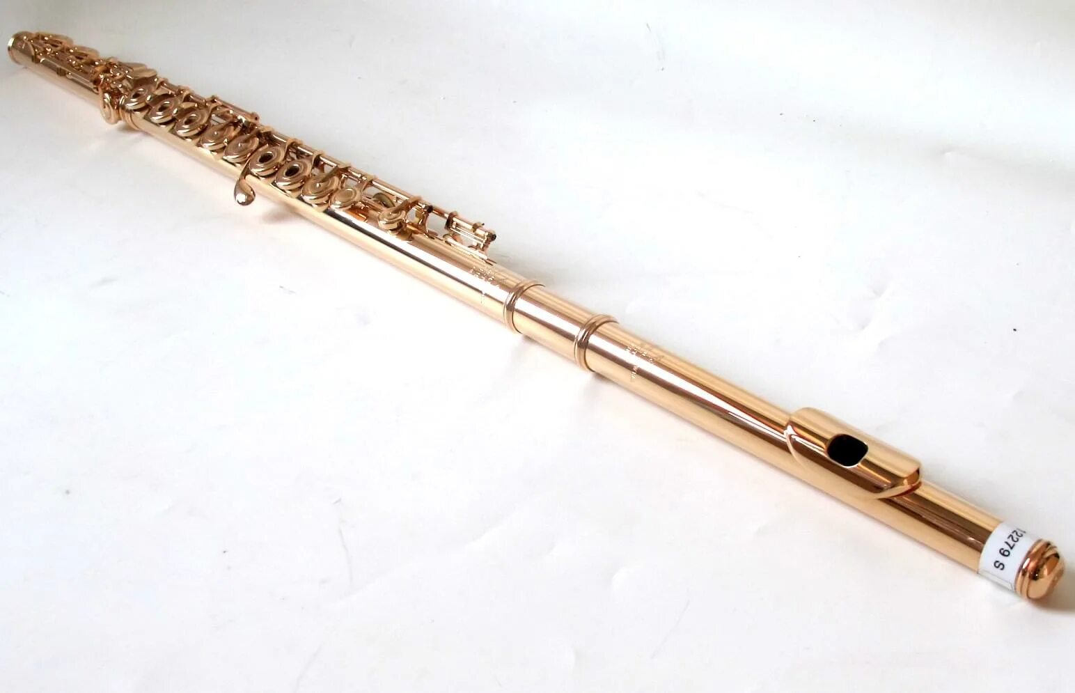 Tungso флейта. Флейта 2101. Золотая флейта. Флейта из золота.