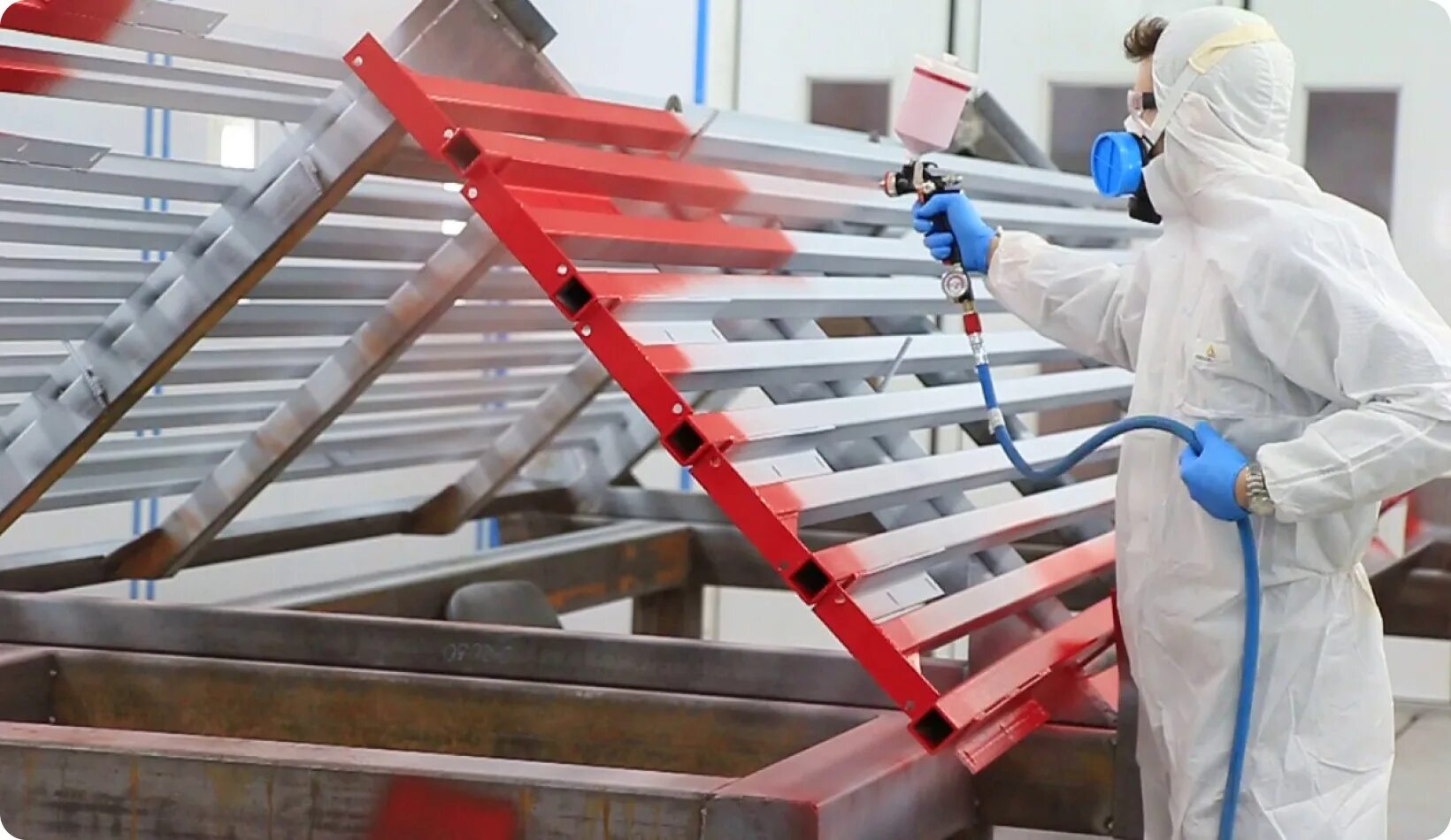 производство малярных работ. порошковая перекраска. покрасочный цех по дереву. покрасочный цех для металлоконструкций. покрасочный цех для металлоконструкций.