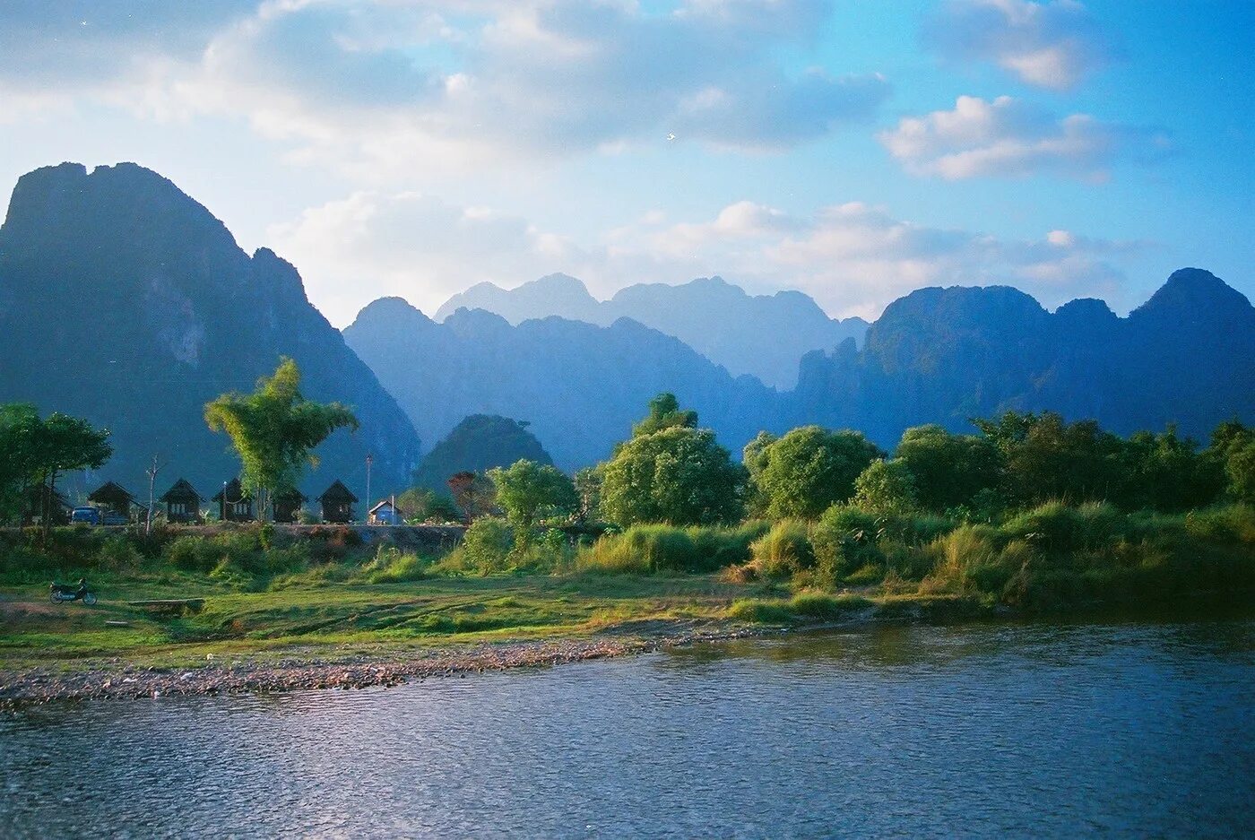 Лаос горы. Природный заповедник Бокео, Лаос. Лаос климат. Юго-Восточная Азия Лаос. Какой климат в восточной азии