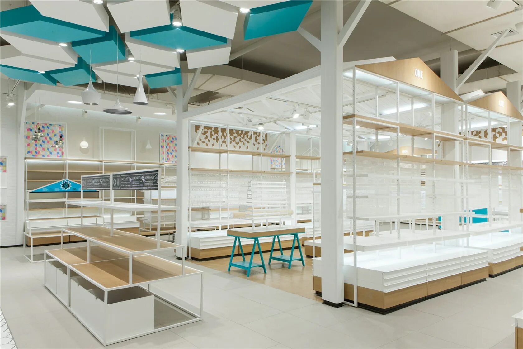 Аутлет шанхай. Аутлет шанхай. Retail store equipment for inecks. Белая пространство магазин. Аутлет шанхай.