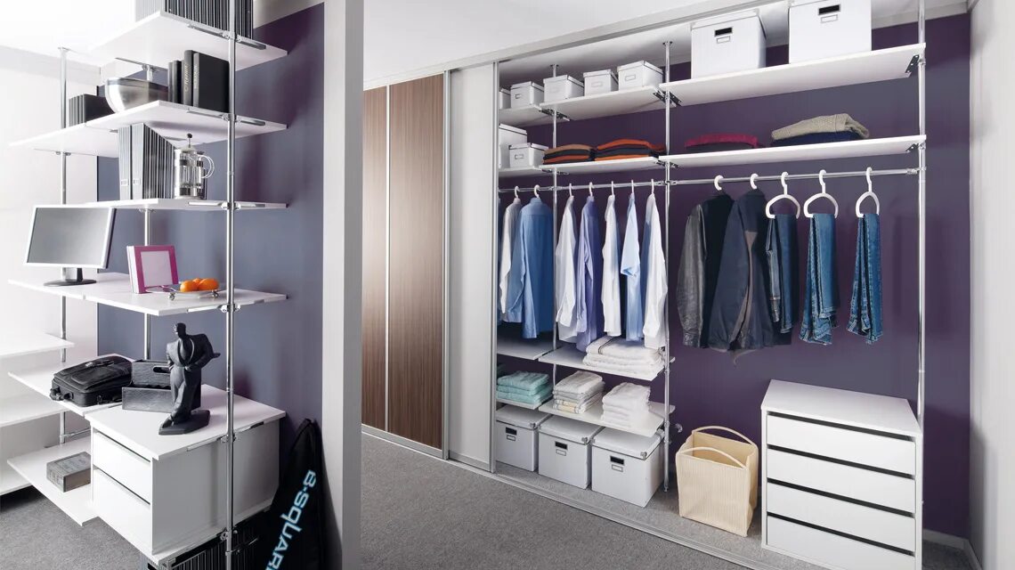 фанаты на концерте. есть ли гардероб на концертах. Elfa decor гардеробная. арбат холл концертный зал. гардеробная для вещей.