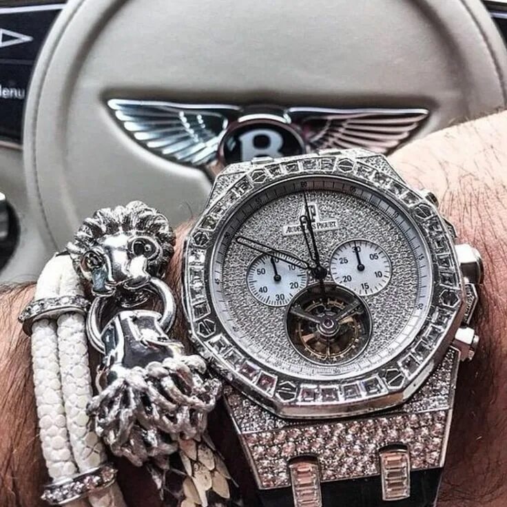 Часы за станком 5. Rolex Bentley. Крутые наручные часы. Крутые мужские часы. Наручные часы с машиной.