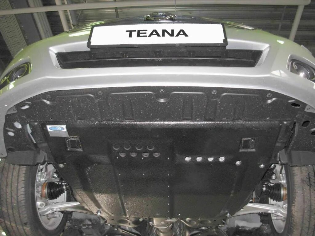 Защита ряда. Защита картера Теана j32. Nissan Teana j32 защита двигателя. Защита картера Teana 32. Nissan Teana j32 4wd защита картера.