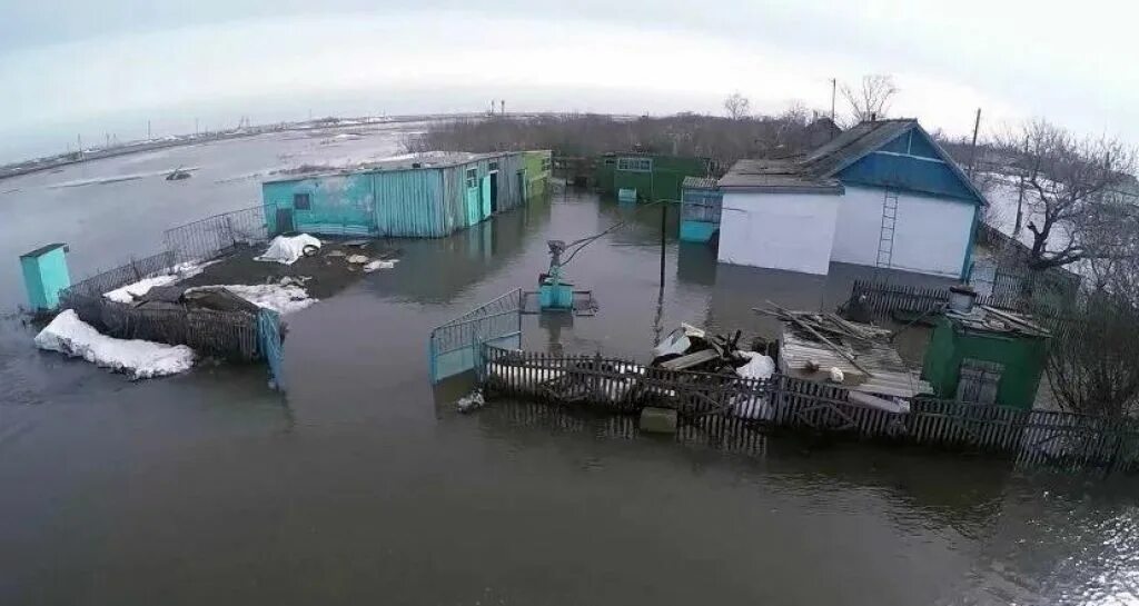 Погода с казьминское ставропольский край. Наводнение Карталы 2013. Половодье на раскатах. Паводок в Кыргызстане. Срезка паводка.